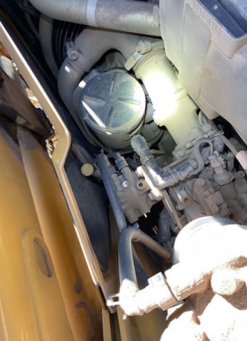 2019 Caterpillar 420F2IT Backhoe - Image 12