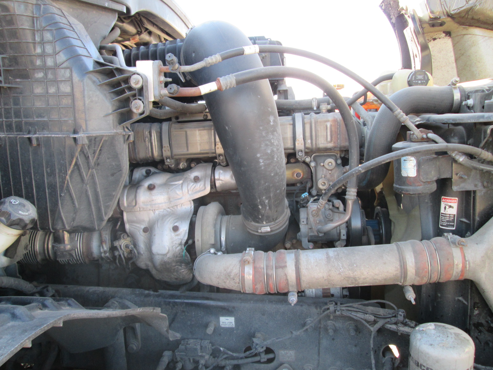 2019 Freightliner Cascadia - Image 17