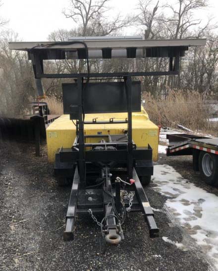 2019 Lindsay Attenuator Trailer