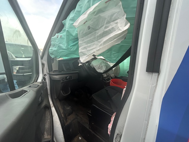 2020 FORD Transit Cargo Van T-350 - Image 2