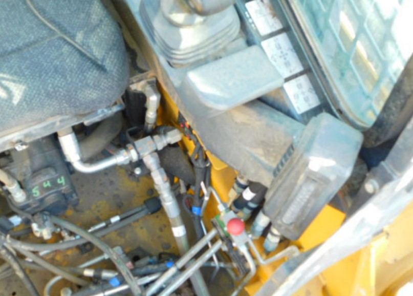 2020 John Deere 333G Skid Steer - Image 17