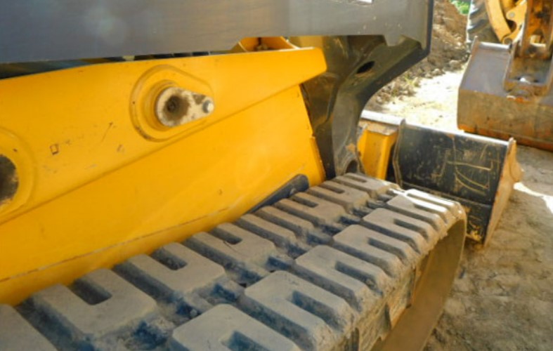 2020 John Deere 333G Skid Steer - Image 24