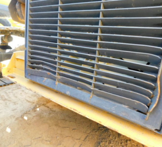 2020 John Deere 333G Skid Steer - Image 9