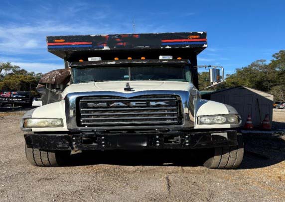 2020 Mack Granite Grapple Truck - Image 2