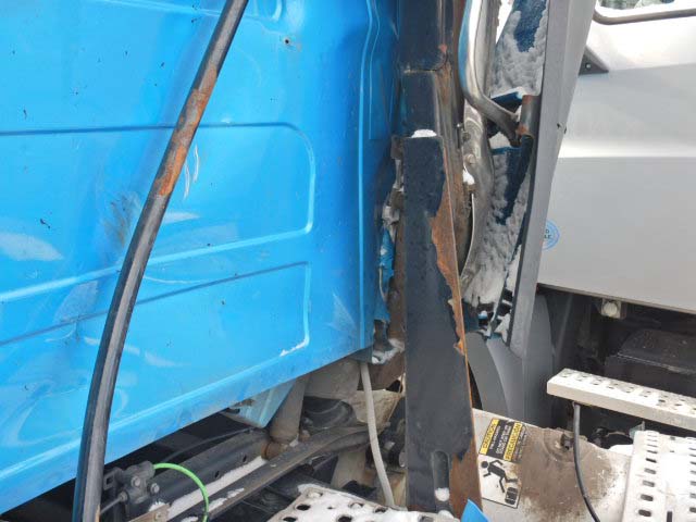 2020 Volvo VNL670 - Image 13