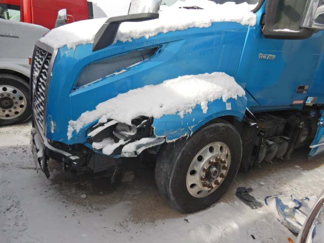 2020 Volvo VNL670 - Image 5