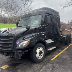 2021 Freightliner Cascadia Sleeper Cab