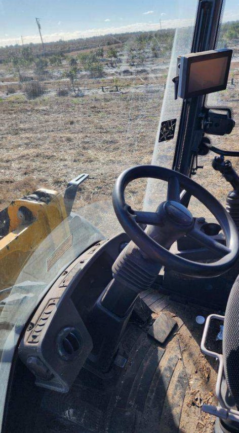 2021 John Deere 344L Wheel Loader - Image 8