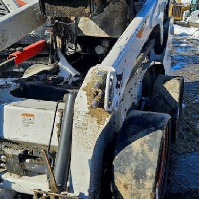 2022 Bobcat S770 Skid Steer - Image 2
