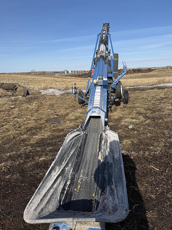 2022 Brandt 1547LP Conveyor - Image 2