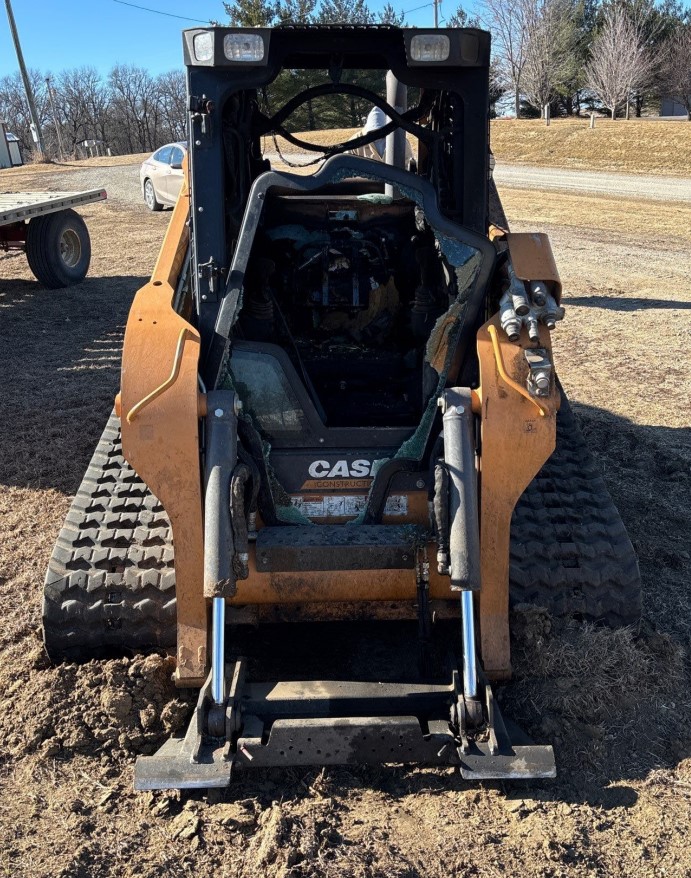 2022 Case TV370B Compact Track Loader - Image 2