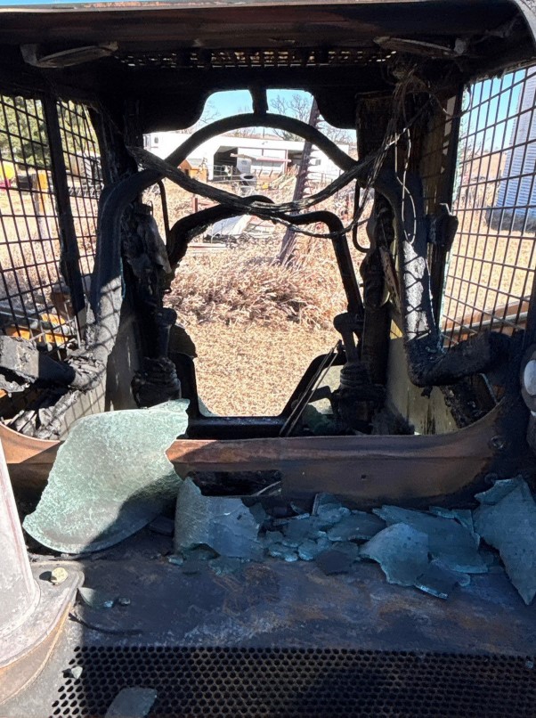 2022 Case TV370B Compact Track Loader - Image 8