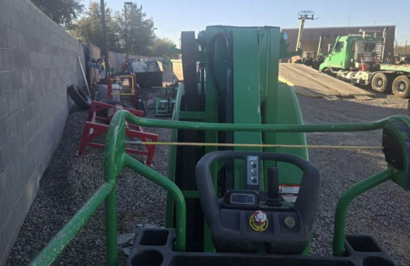 2022 JLG 26E Mast Boom Lift - Image 11