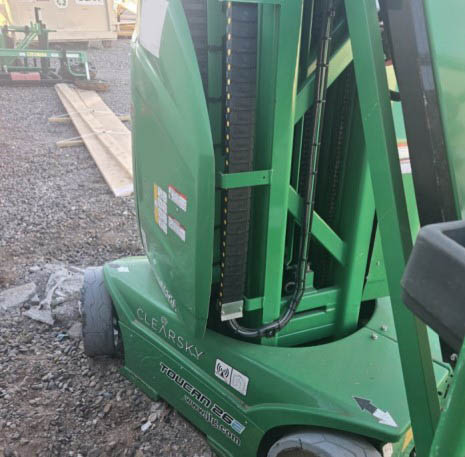 2022 JLG 26E Mast Boom Lift - Image 13