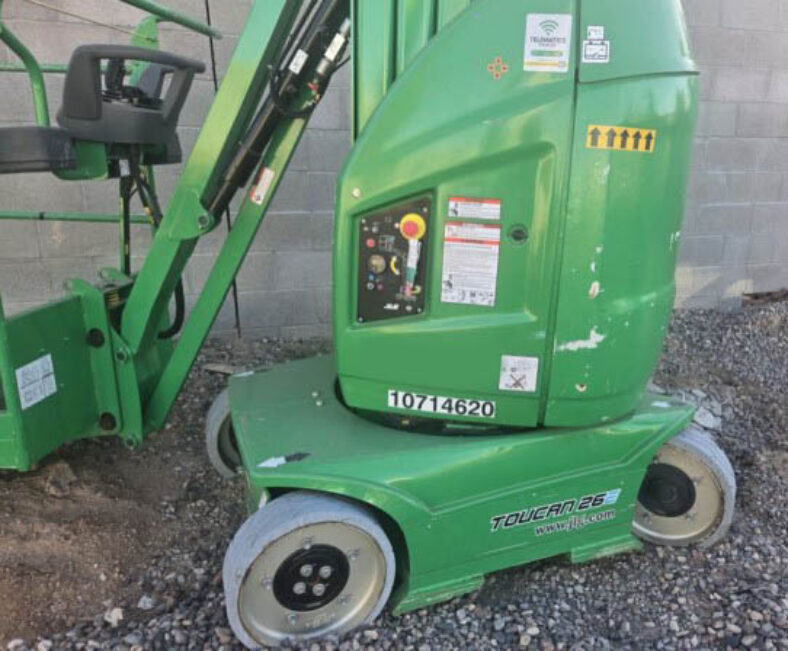 [Auction]: 2022 JLG 26E Mast Boom Lift | est. 105 hours miles | damaged ...