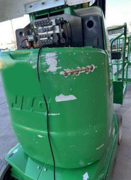 2022 JLG 26E Mast Boom Lift - Image 4