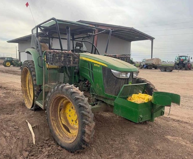 2022 John Deere 5075M Tractor - Image 4