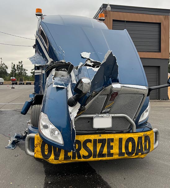 2022 Kenworth T680 - Image 2