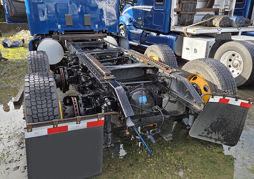 2022 Kenworth T680 - Image 4