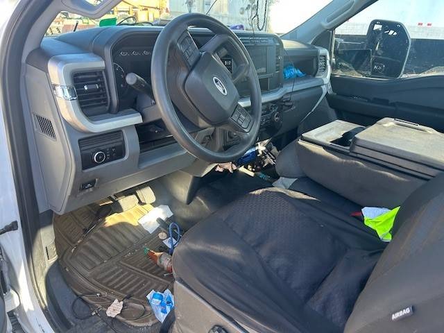 2023 Ford F550 Rollback - Image 4