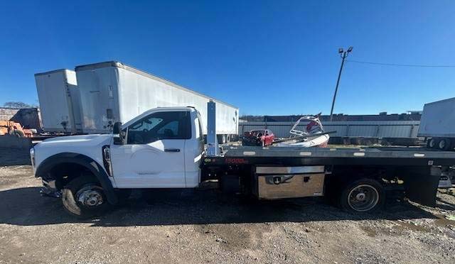 2023 Ford F550 Rollback - Image 27