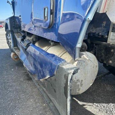 2023 Kenworth T680 - Image 13