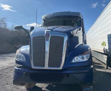 2023 Kenworth T680 - Image 2