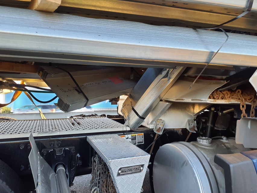 2023 Kenworth T680 - Image 22