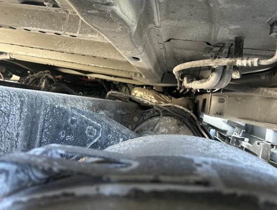 2023 Volvo VNL - Image 13