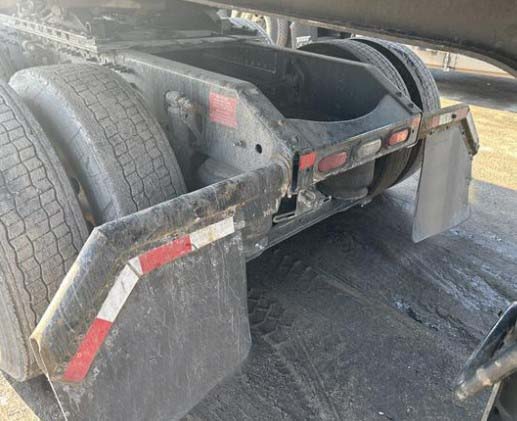 2023 Volvo VNL - Image 19