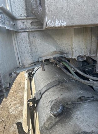 2023 Volvo VNL - Image 24