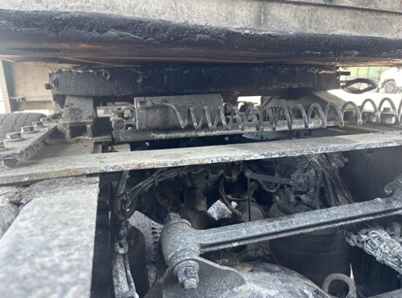 2023 Volvo VNL - Image 27