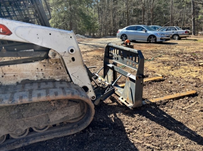 2024 Bobcat T740 Skid Steer - Image 2