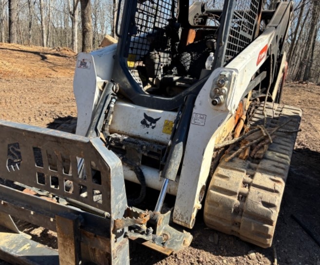 2024 Bobcat T740 Skid Steer - Image 4
