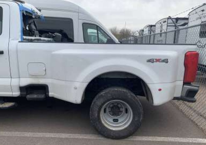 2024 Ford F-350 Dually - Image 25