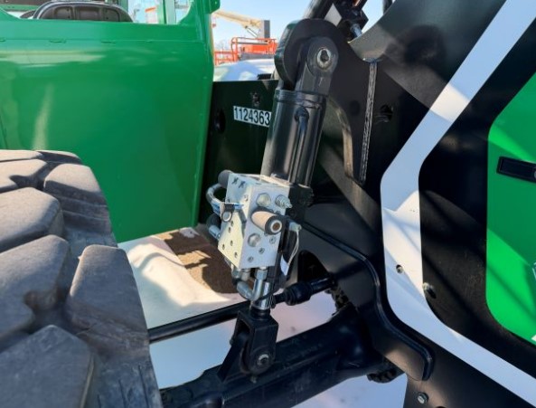 2024 JLG Sky Trak 8042 Telehandler - Image 7