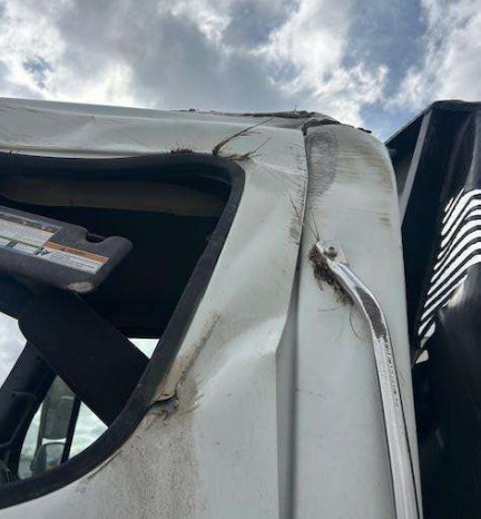 2025 Freightliner M2 Flatbed - Image 21