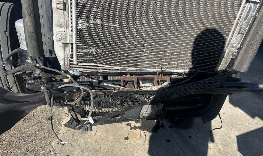 2025 Freightliner Cascadia - Image 24