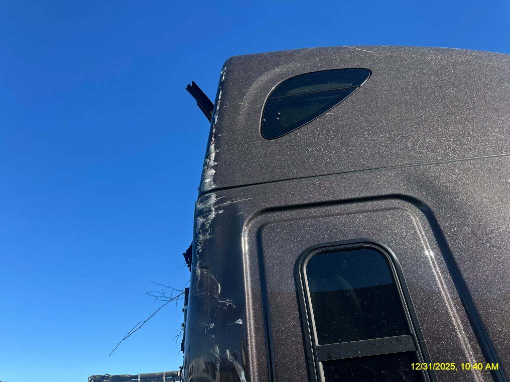 2025 Freightliner Cascadia - Image 27