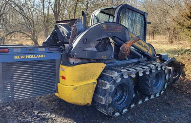 2025 New Holland L328 Skid Steer - Image 14