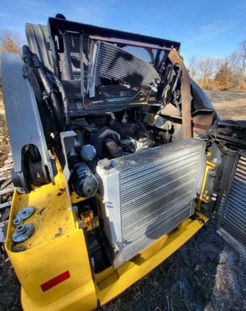 2025 New Holland L328 Skid Steer - Image 12