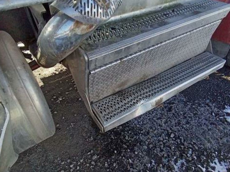 2025 Peterbilt 567 - Image 10