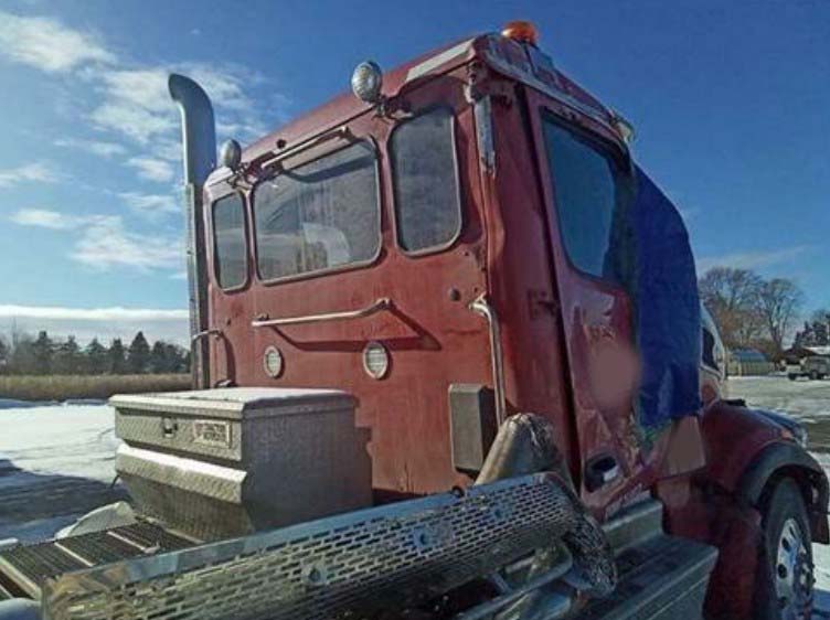 2025 Peterbilt 567 - Image 3