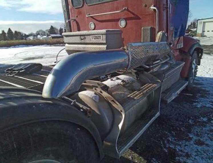 2025 Peterbilt 567 - Image 4