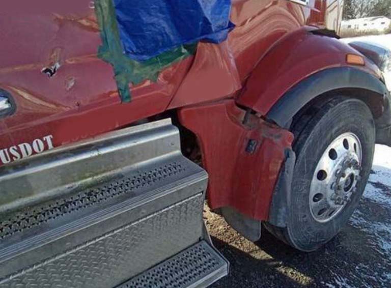 2025 Peterbilt 567 - Image 5