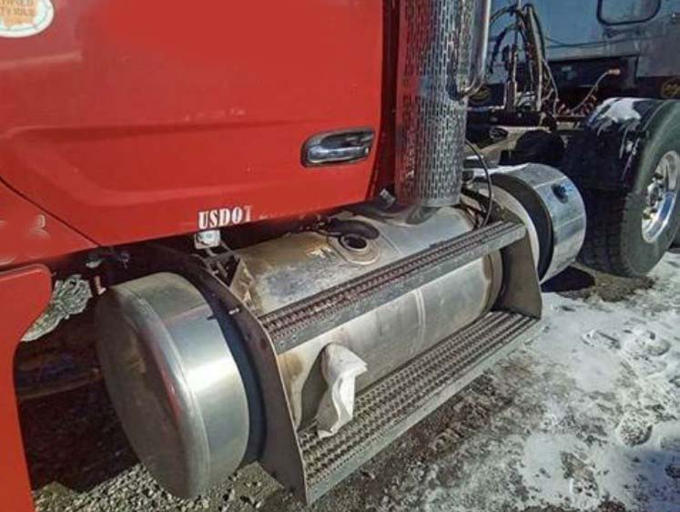 2025 Peterbilt 567 - Image 6