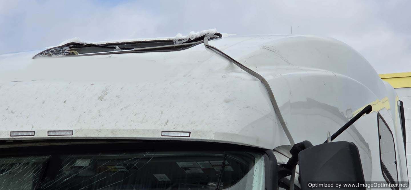 2025 Volvo VNL 860 - Image 6