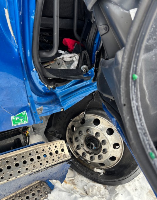 2026 Freightliner Cascadia 126 - Image 4