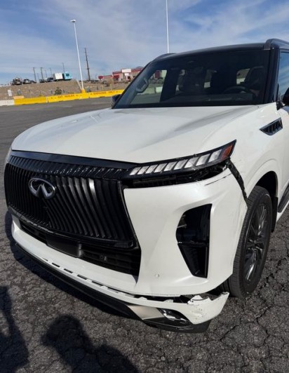 2026 Infiniti QX80 Autograph - Image 3