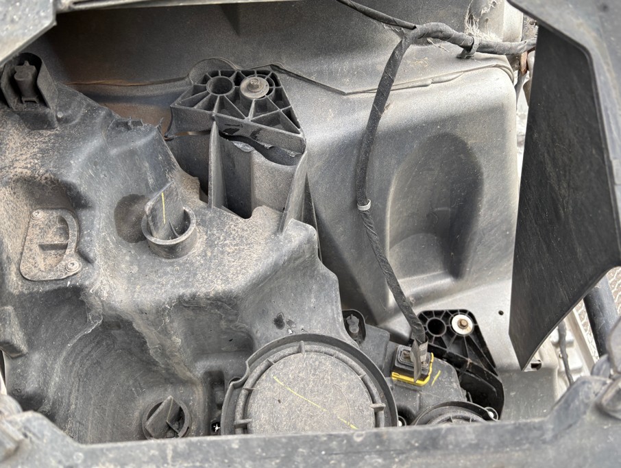 2023 Kenworth T680 (2) - Image 23